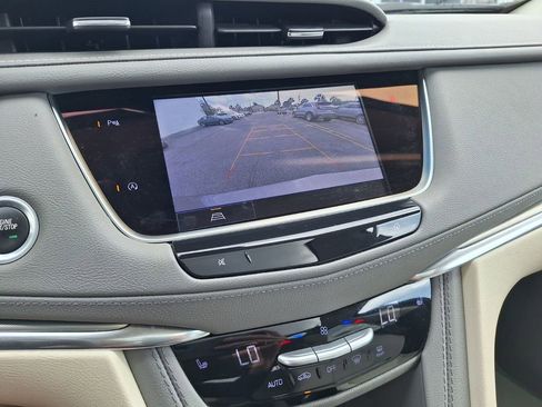 Certified 2023 Cadillac XT5 Premium Luxury FWD image 15