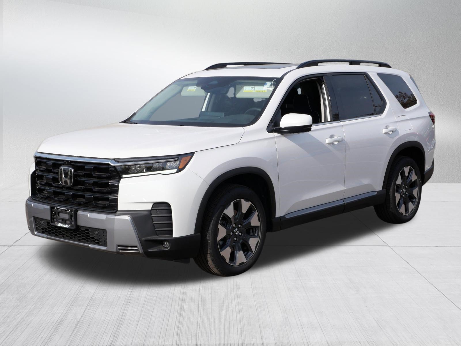 Used 2026 Honda Pilot Elite image 3