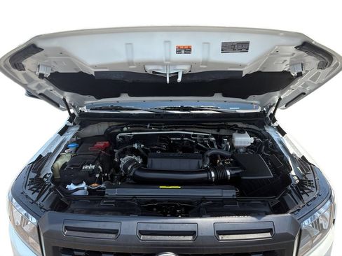 Used 2025 Nissan Frontier S w/ S Utility Package AWD/4WD image 18