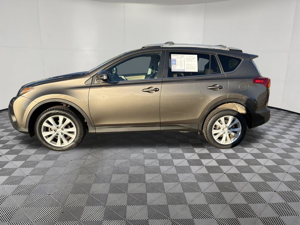 Used 2014 Toyota RAV4 Limited w/ Technology Package AWD/4WD image 4