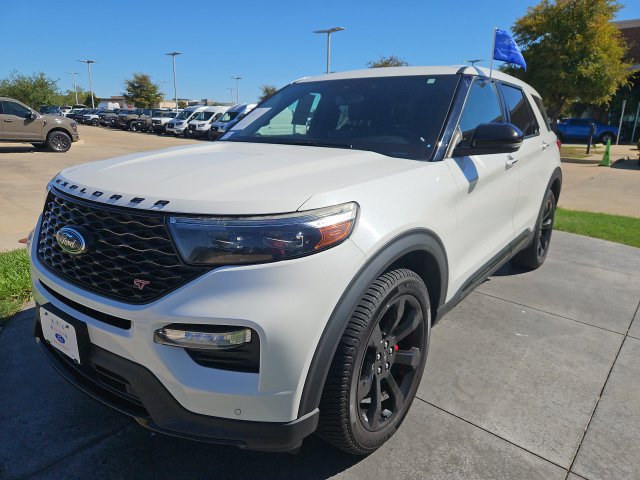 Certified 2022 Ford Explorer ST w/ Equipment Group 401A AWD/4WD image 3