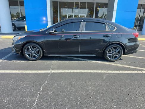 Used 2020 Kia Forte GT-Line w/ GT-Line Premium Package FWD image 2