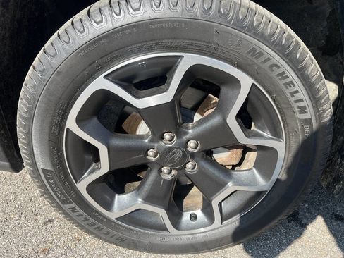 Used 2014 Subaru Crosstrek 2.0i Limited image 22