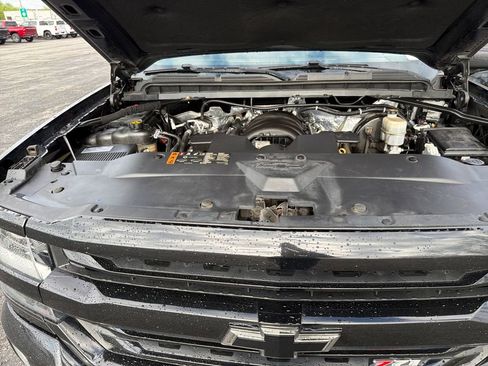 Used 2017 Chevrolet Silverado 1500 LTZ Z71 w/ LTZ Plus Package AWD/4WD image 26