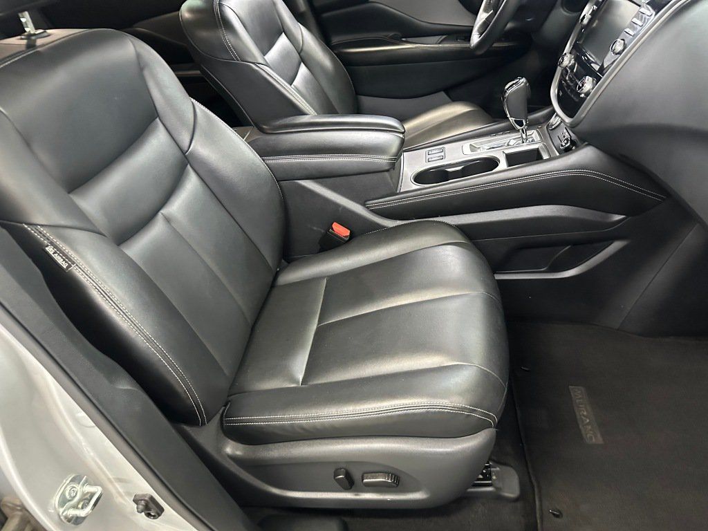 Used 2023 Nissan Murano SV FWD image 30