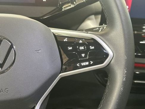 Certified 2023 Volkswagen ID.4 Pro image 31