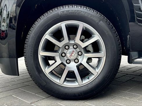 Used 2019 GMC Yukon Denali w/ Open Road Package image 9