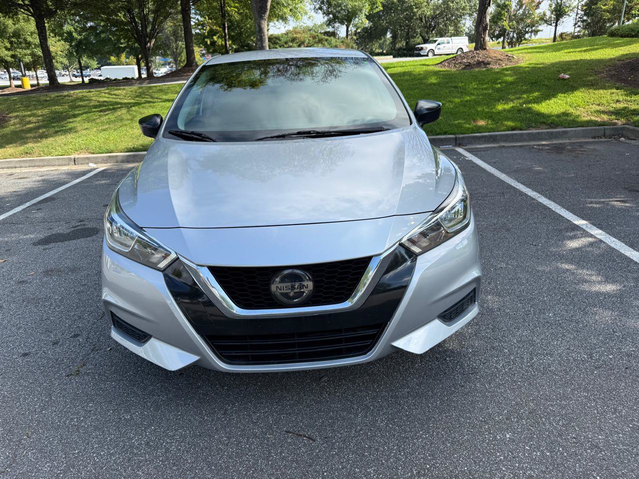 Used 2020 Nissan Versa S FWD image 2