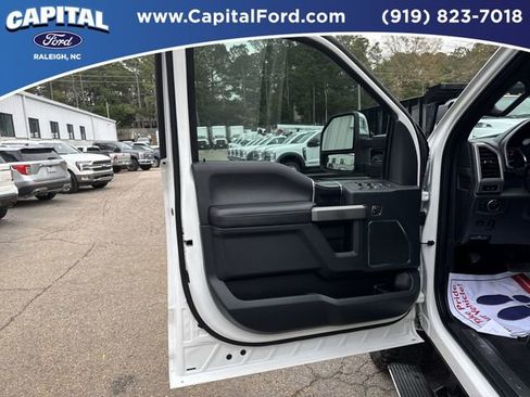 Used 2022 Ford F350 Platinum w/ FX4 Off-Road Package image 20