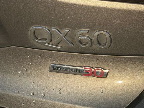 Used 2020 INFINITI QX60 Luxe w/ Edition 30 Essential Package FWD image 9