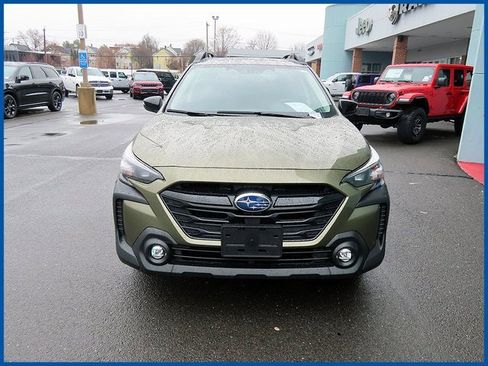 Used 2025 Subaru Outback Onyx Edition XT image 3