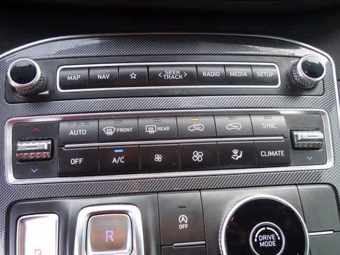 Used 2023 Hyundai Santa Fe SEL FWD image 37