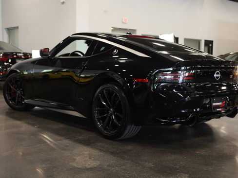 Used 2024 Nissan Z Performance w/ Floor Mat Package RWD image 4