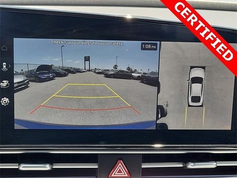 Used 2024 Hyundai Elantra Limited image 12