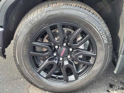 Used 2024 GMC Sierra 1500 Elevation AWD/4WD image 5