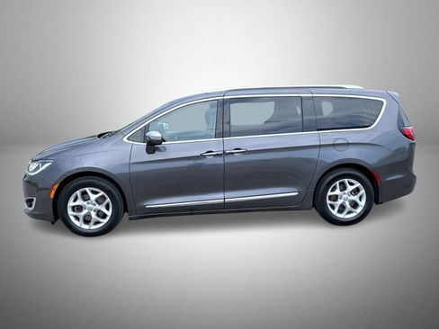 Used 2020 Chrysler Pacifica Limited FWD image 8