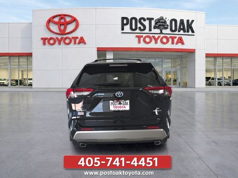 Used 2023 Toyota RAV4 SE AWD/4WD image 4