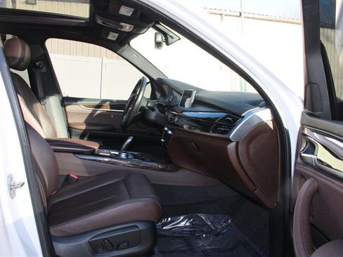 Used 2017 BMW X5 xDrive40e image 13