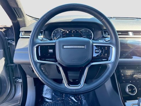 Used 2022 Land Rover Range Rover Velar R-Dynamic S image 11