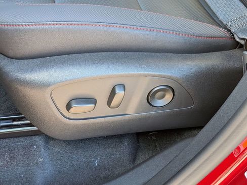 New 2026 Chevrolet Traverse Z71 w/ Driver Confidence Package image 16