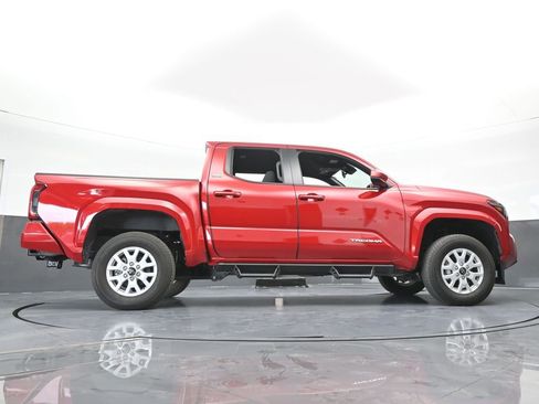 Used 2025 Toyota Tacoma SR5 image 64