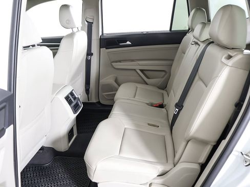 Used 2020 Volkswagen Atlas SE w/ Panoramic Sunroof Package image 36