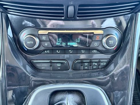 Used 2014 Ford Escape Titanium w/ Equipment Group 401A AWD/4WD image 17