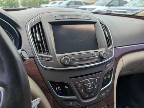 Used 2016 Buick Regal FWD image 17