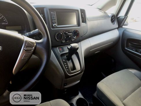 Used 2021 Nissan NV200 SV image 7