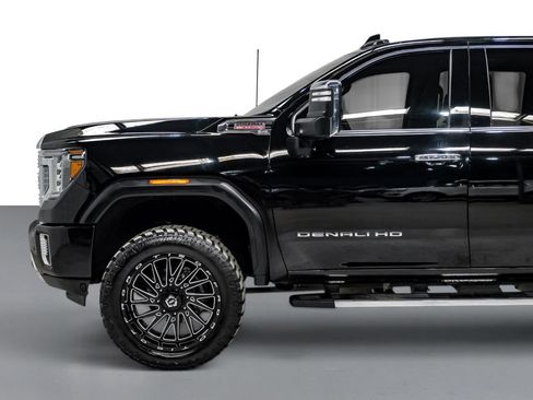Used 2020 GMC Sierra 2500 Denali w/ Denali Ultimate Package AWD/4WD image 10