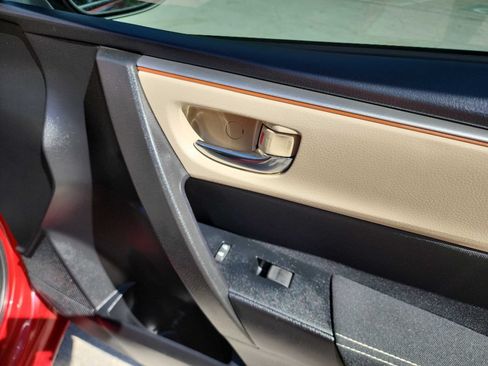 Used 2016 Toyota Corolla LE FWD image 28