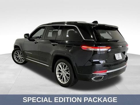 Used 2023 Jeep Grand Cherokee Summit w/ Luxury Tech Group V AWD/4WD image 6