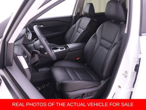 Used 2024 Nissan Rogue SV w/ SV Premium Package AWD/4WD image 4
