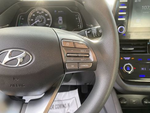 Used 2020 Hyundai Ioniq Blue image 17