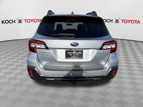 Used 2018 Subaru Outback 2.5i Limited image 6