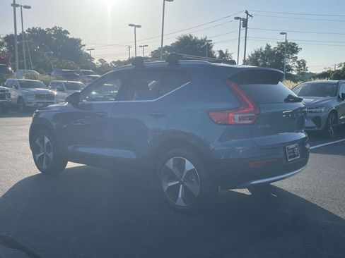 Certified 2023 Volvo XC40 B5 Plus w/ Protection Package Premier AWD/4WD image 5