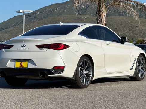 Used 2017 INFINITI Q60 3.0t w/ Premium Plus Package 3.0T image 3