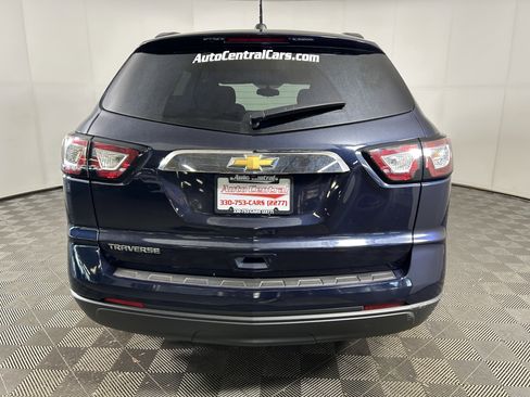 Used 2017 Chevrolet Traverse LS FWD image 7