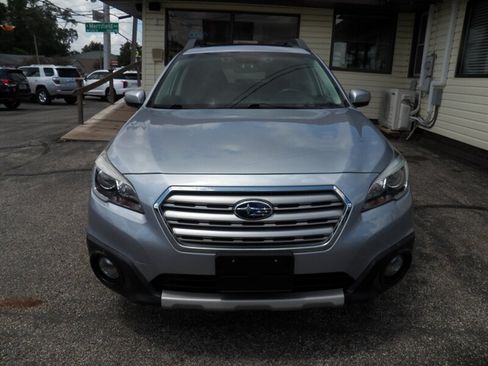 Used 2015 Subaru Outback 2.5i Limited AWD/4WD image 5