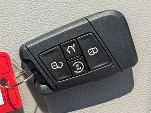 New 2026 Volkswagen Jetta SE image 31