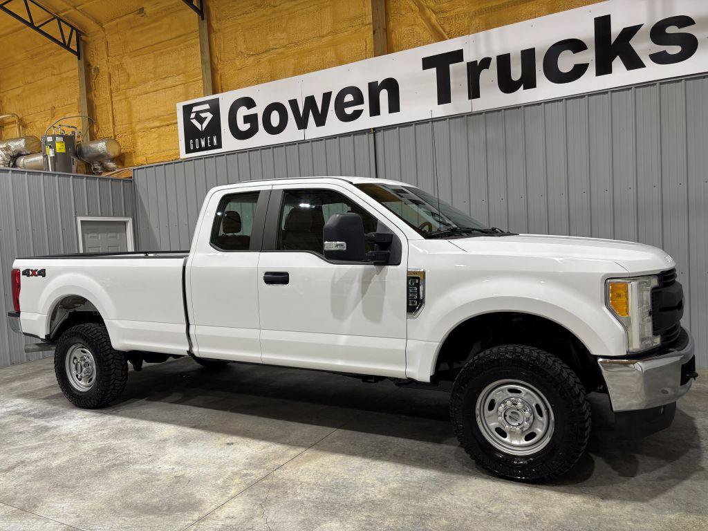 Used 2017 Ford F250 XL w/ Power Equipment Group AWD/4WD image 3