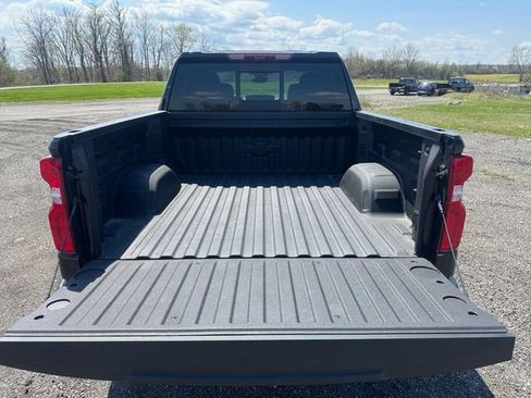 Used 2025 Chevrolet Silverado 1500 LTZ w/ LTZ Premium Package AWD/4WD image 19