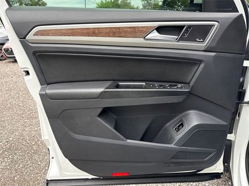 Used 2019 Volkswagen Atlas SEL Premium image 21