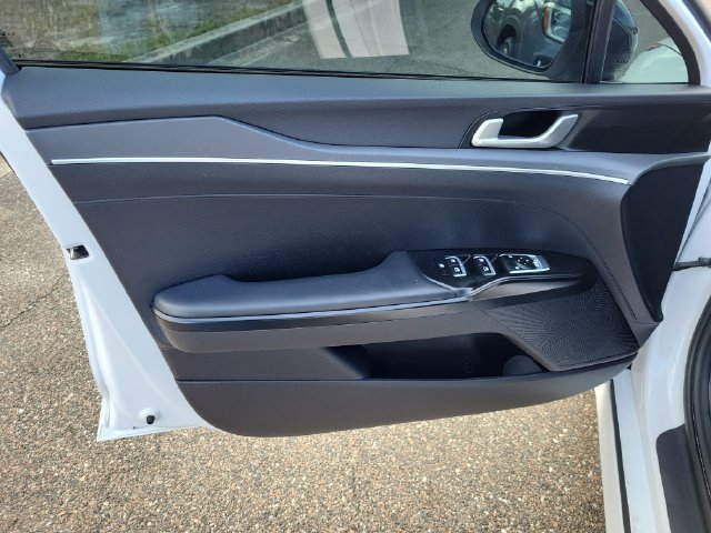 Used 2024 Kia K5 GT-Line w/ GT-Line Premium Package FWD image 15