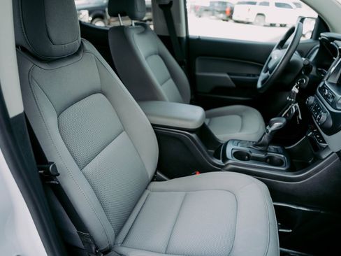 Used 2022 Chevrolet Colorado W/T image 17