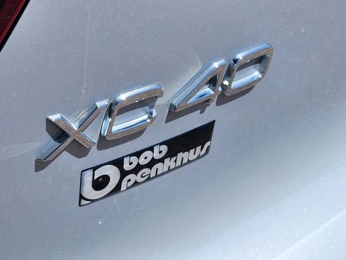 Used 2025 Volvo XC40 B5 Plus AWD/4WD image 31