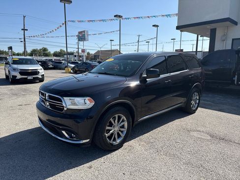 Used 2018 Dodge Durango SXT w/ 3rd Row Seating Group RWD image 2