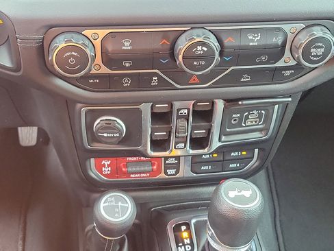 Certified 2024 Jeep Wrangler Unlimited Rubicon image 19