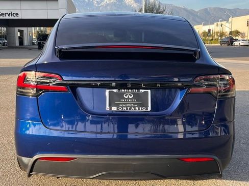 Used 2024 Tesla Model X image 8