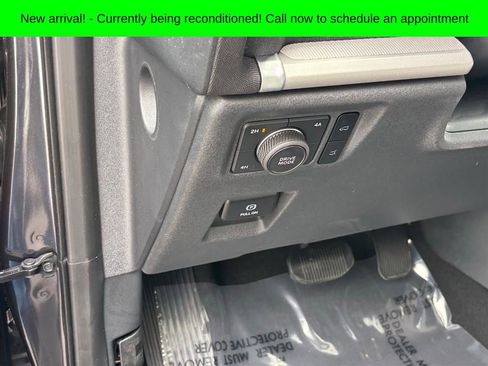 Used 2025 Ford Expedition Active AWD/4WD image 8